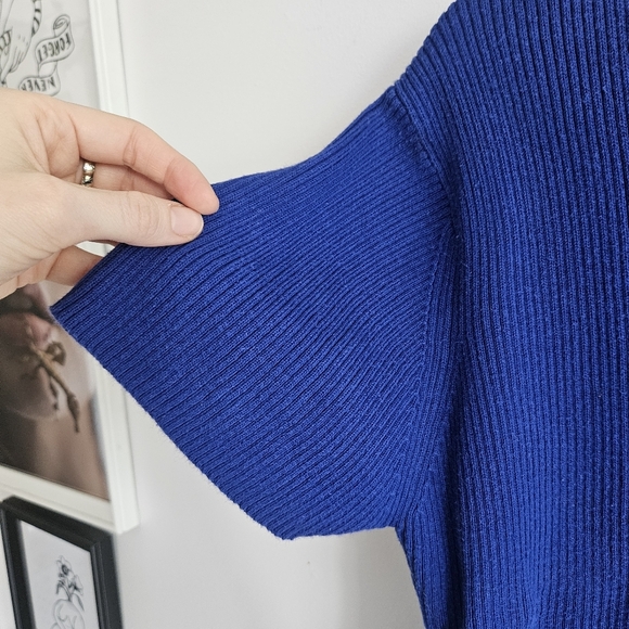 Vintage Petite Sophisticate Blue Short Sleeve Cable Knit Top - Picture 5 of 7